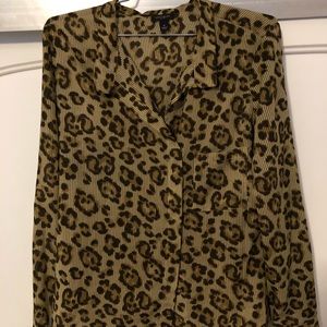 👚 Leopard Ann Taylor Leopard top